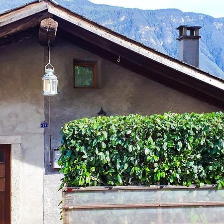Fully, Valais Chalet Accueillant Avec Cheminee Villa Exterior photo